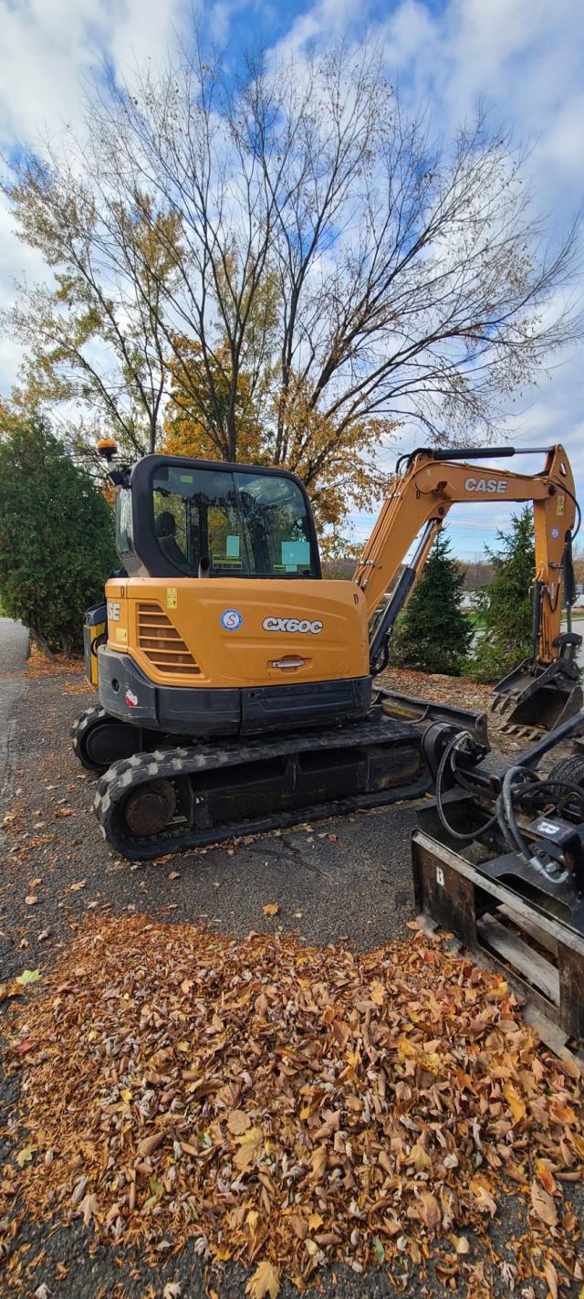 Used equipment sales excavator case 60 in Tri-County Area